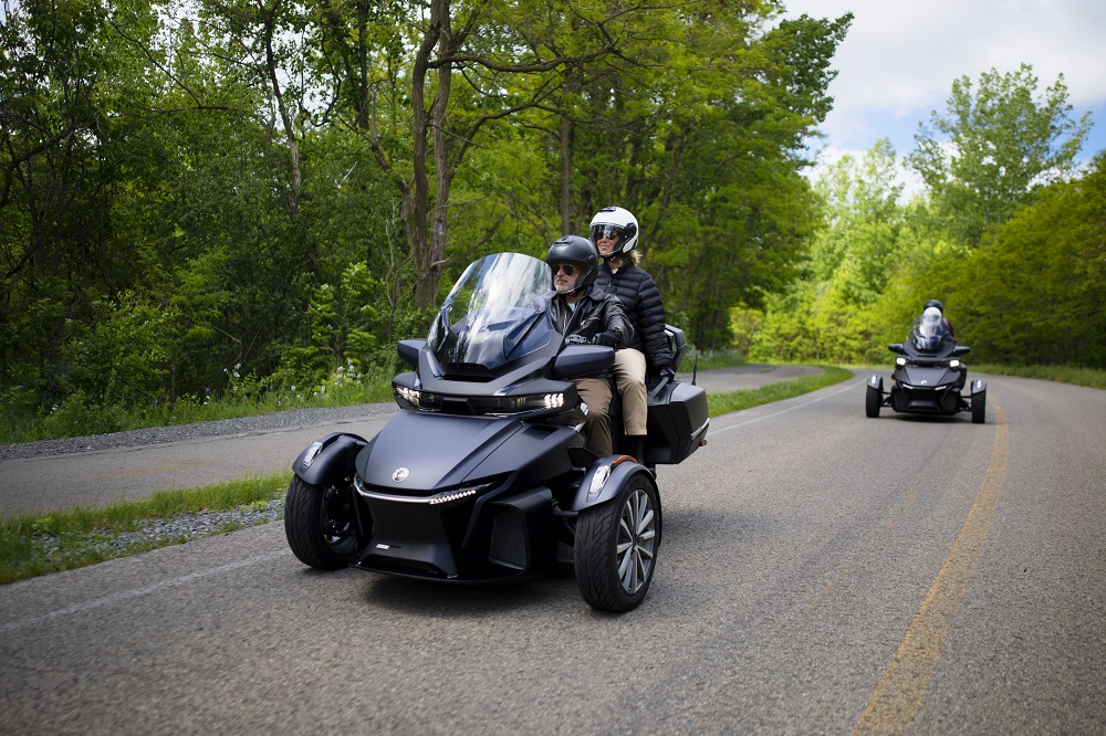 CAN-AM SPYDER RT LIMITED (Carbon Black) 2023
