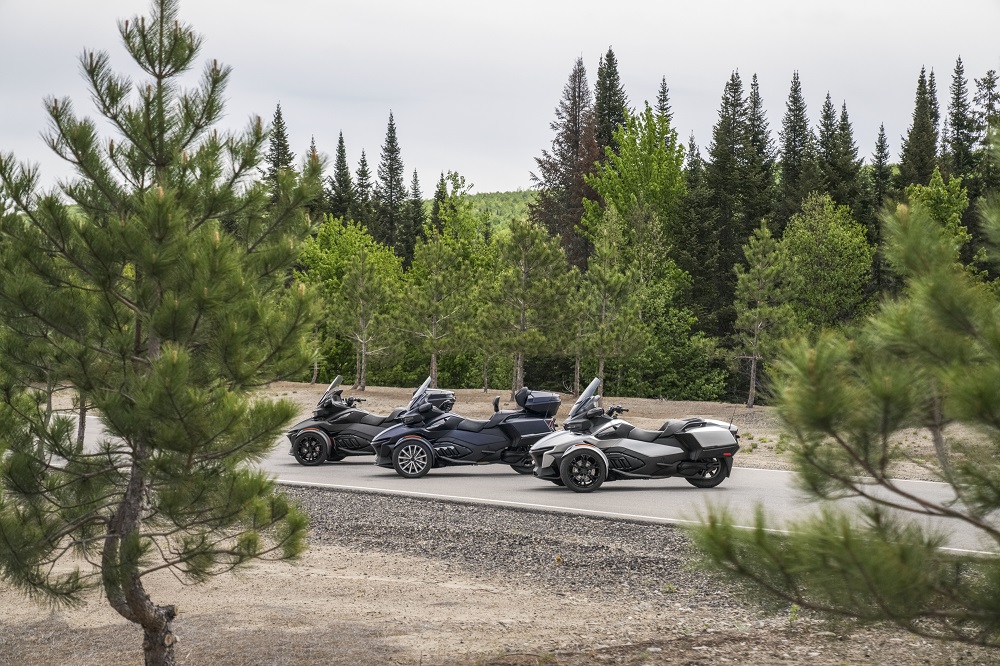 CAN-AM SPYDER RT LIMITED (Carbon Black) 2023